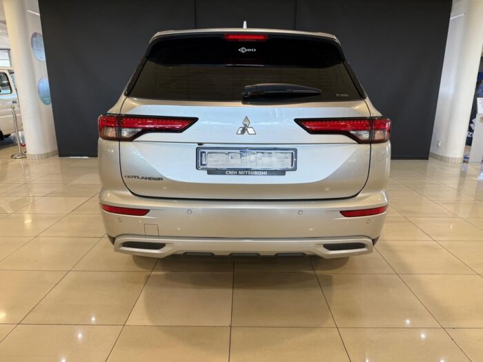 2024 Mitsubishi Outlander 2.5 AWD GL - Image 2