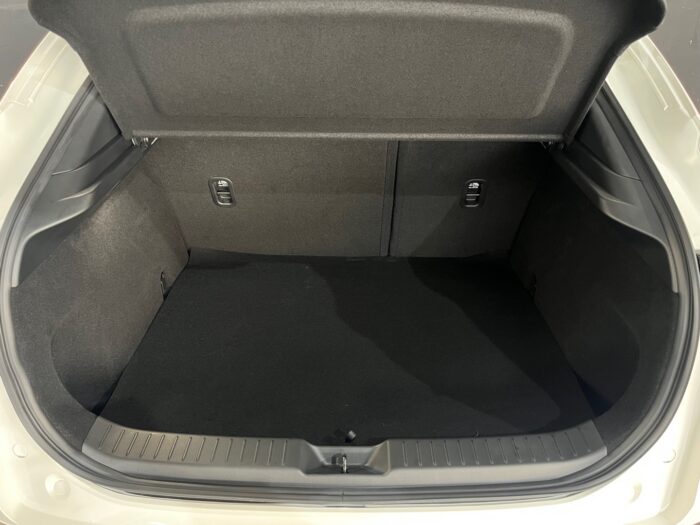 2025 Mazda CX-30 2.0 Active Auto - Image 5