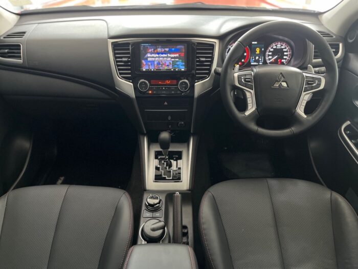 2025 Mitsubishi Triton 2.4 Di-DC Shogun 4x4 Auto Double Cab - Image 5