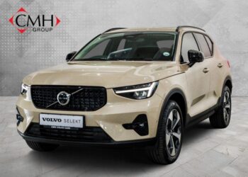 2025 Volvo XC40 B4 Geartronic Plus Dark (Mild Hybrid)