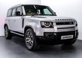 2024 Land Rover Defender 110 D300 SE X-Dynamic (221KW)