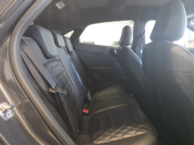 2024 Ford Puma 1.0T EcoBoost ST-Line Vignale Auto - Image 4