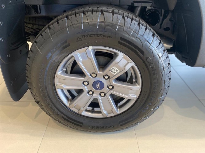 2025 Ford Ranger 2.0D XL 4x4 Double Cab - Image 5