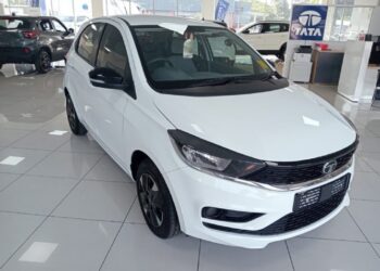 2025 Tata Tiago 1.2 XT