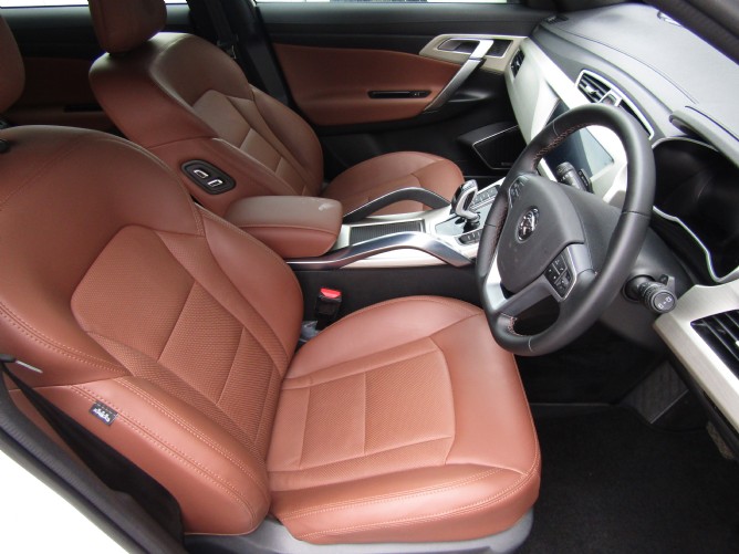 2025 Proton X70 1.5T Premium - Image 7