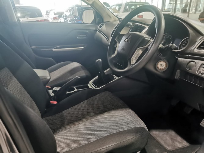 2023 Mitsubishi Triton 2.4 Double Cab - Image 3