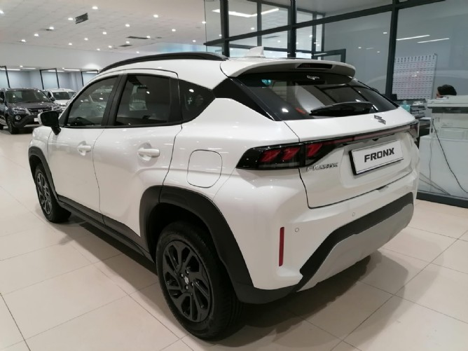 2025 Suzuki Fronx 1.5 GL 5MT - Image 3