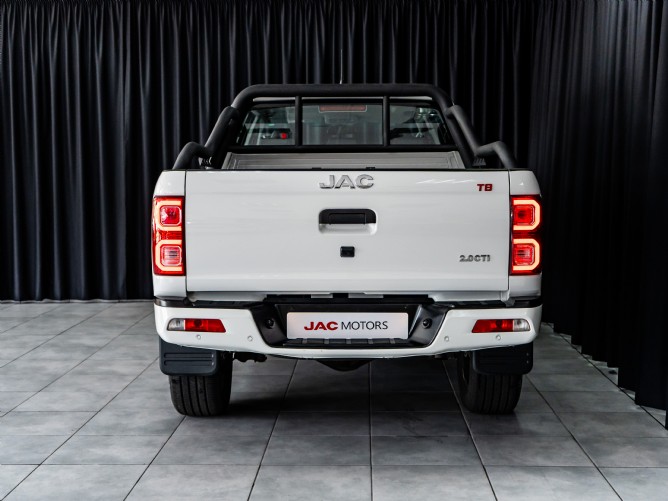 2025 JAC T8 1.9TDi Lux Double Cab - Image 4
