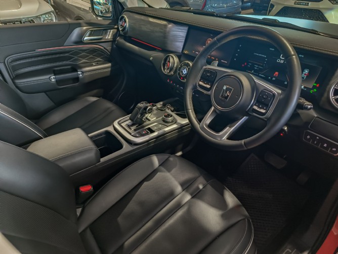 2024 GWM Tank 300 2.0T Ultra Luxury 4X4 Auto - Image 6