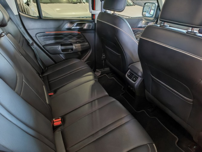 2024 GWM Tank 300 2.0T Ultra Luxury 4X4 Auto - Image 7