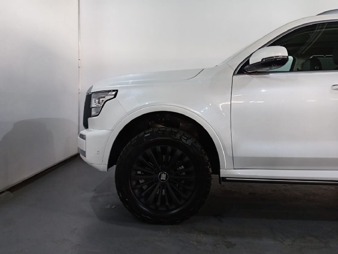 2025 GWM Tank 500 2.0T HEV Ultra Luxury 4x4 Auto - Image 7