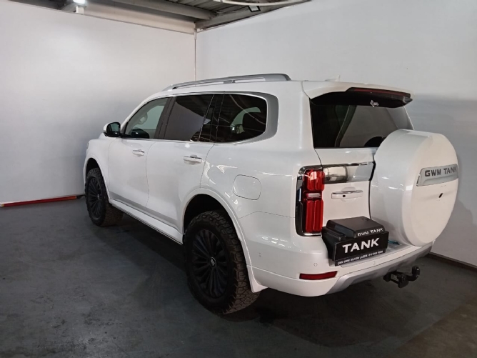 2025 GWM Tank 500 2.0T HEV Ultra Luxury 4x4 Auto - Image 5