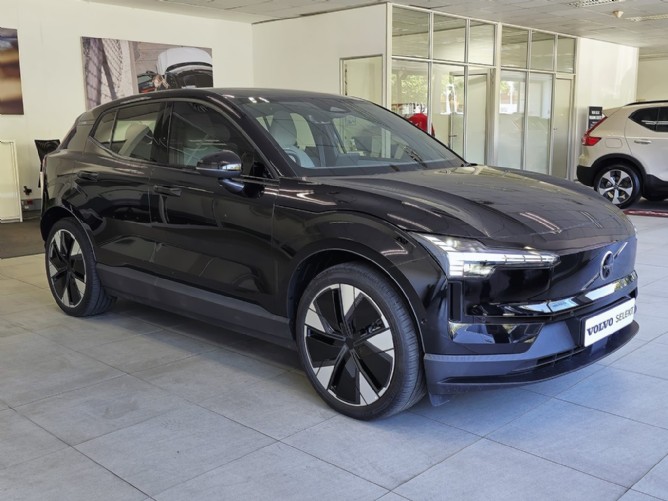 2025 Volvo EX30 Ultra Plus Twin Motor Performance