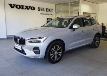 2025 Volvo XC60 B5 (P) Geartronic AWD Essential