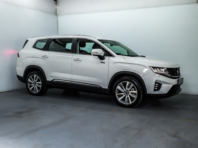 2025 Proton X90 1.5 Premium (MHEV) - Image 2