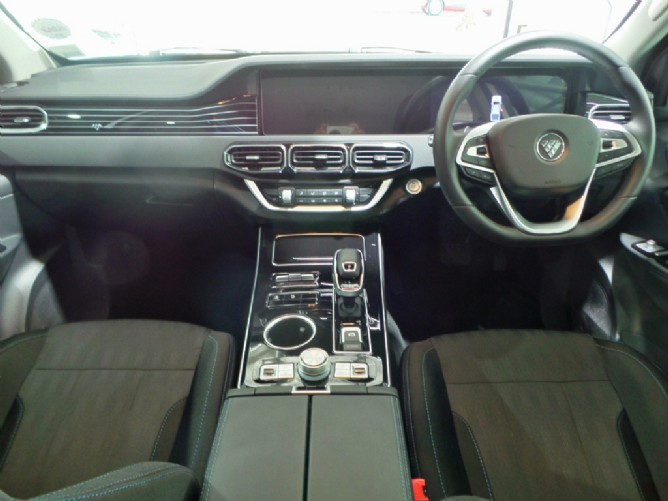 2025 Foton Tunland G7 2.0T Double Cab 4x2 TL Auto - Image 6