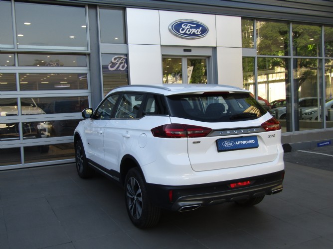 2022 Proton X70 1.5T Executive AWD - Image 4