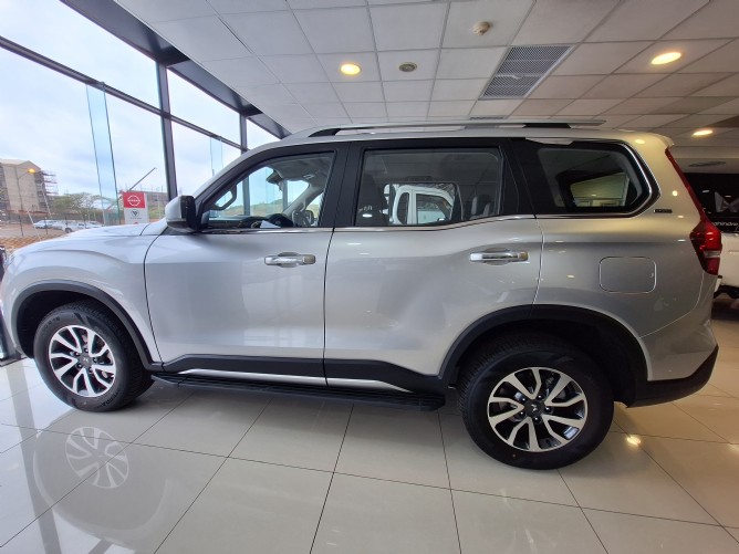 2025 Mahindra Scorpio N 2.2D Z8L 4X4 Auto - Image 2