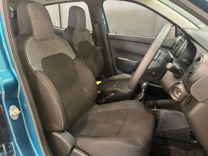 2024 Renault KWID 1.0 Zen - Image 7