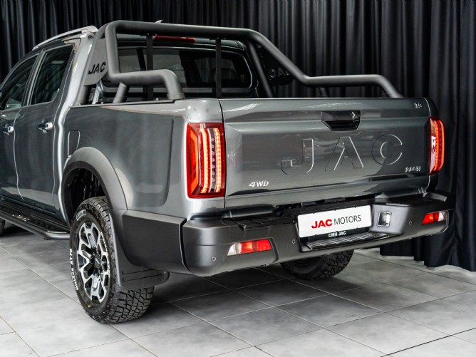 2024 JAC T9 2.0 CTi Super Lux Double Cab Auto - Image 7