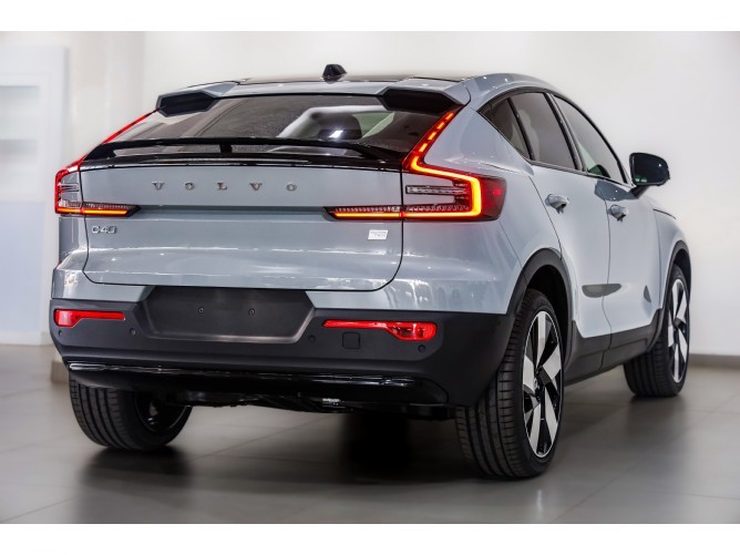 2025 Volvo C40 Recharge Twin Motor Ultimate - Image 3