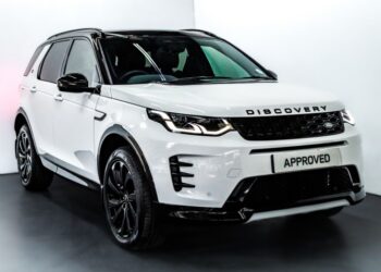 2025 Land Rover Discovery Sport 2.0D SE R-Dynamic (D200)