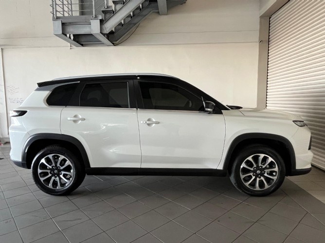 2025 Suzuki Grand Vitara 1.5 GLX Auto - Image 2