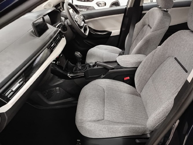 2025 Tata CURVV 1.2T Pure+ - Image 7