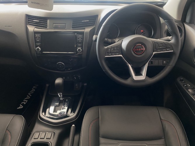 2025 Nissan Navara 2.5D Pro-4x Warrior 4x4 Auto Double Cab - Image 6