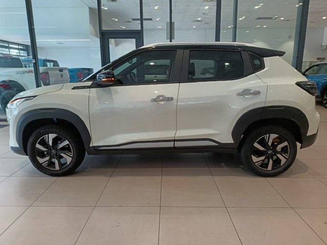 2025 Nissan Magnite 1.0T Acenta - Image 2