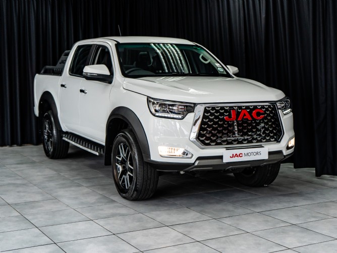 2025 JAC T8 2.0CTi Lux Double Cab - Image 2