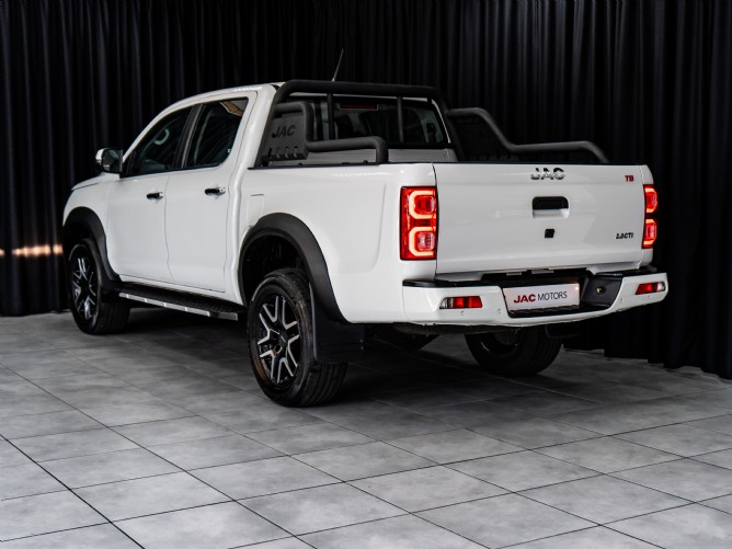 2025 JAC T8 2.0CTi Lux Double Cab - Image 5