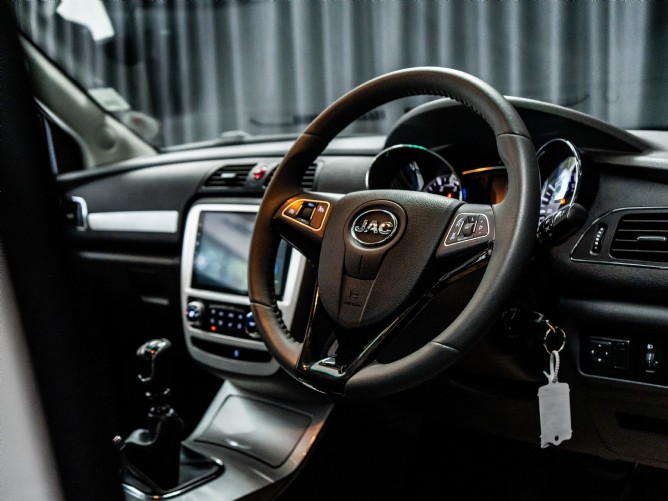 2025 JAC T8 2.0CTi Lux Double Cab - Image 7