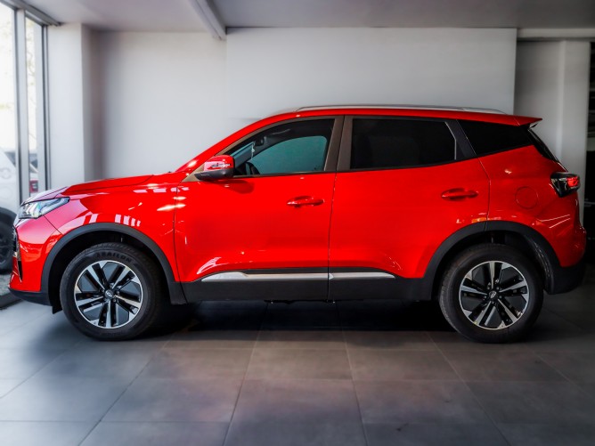 2025 Chery Tiggo Cross 1.5 HEV Elite DHT - Image 2