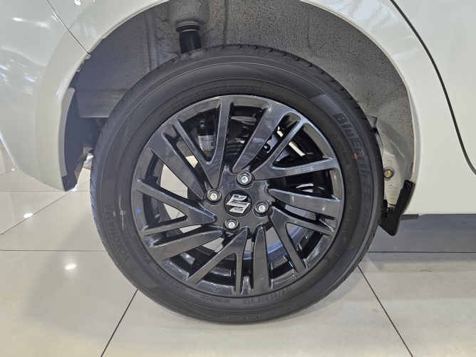 2025 Suzuki Celerio 1.0 GL AMT - Image 7