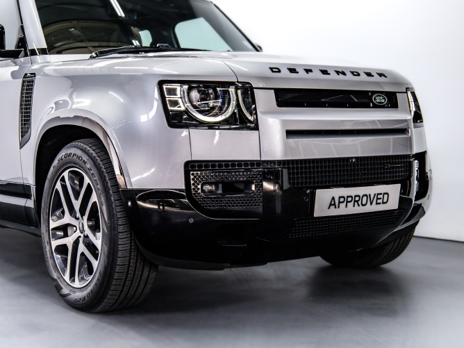 2024 Land Rover Defender 110 D300 SE X-Dynamic (221KW) - Image 3