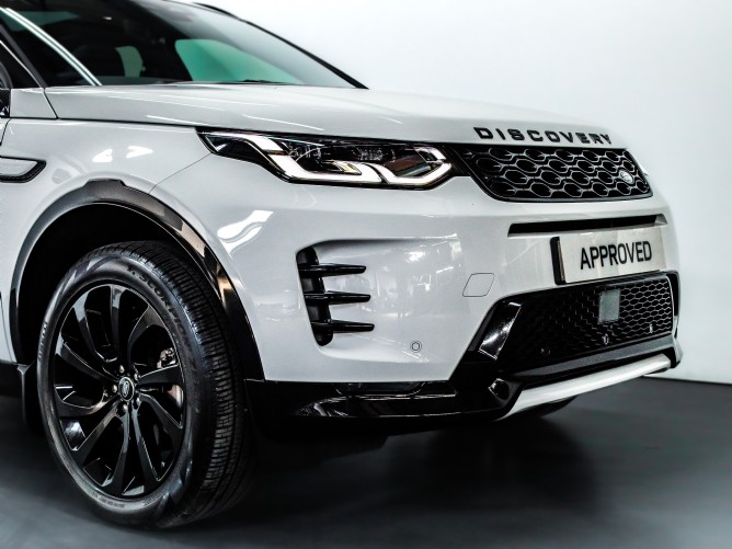 2025 Land Rover Discovery Sport 2.0D SE R-Dynamic (D200) - Image 3