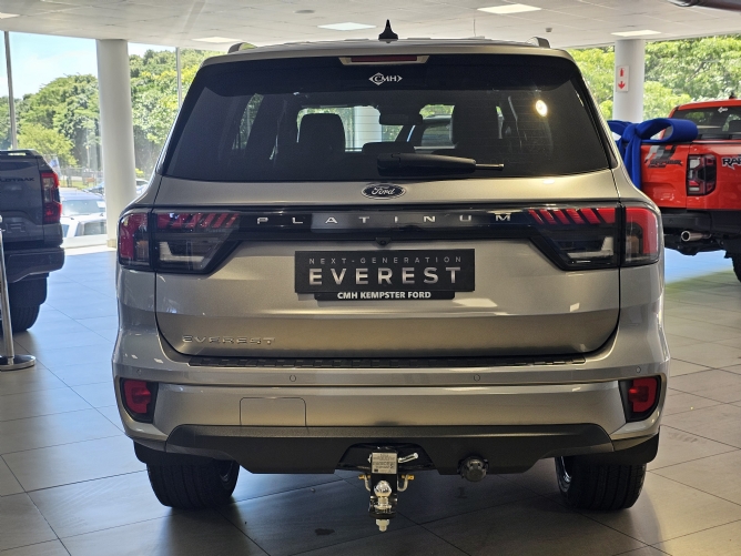 2025 Ford Everest 3.0L V6 PLATINUM 4WD 10AT - Image 5