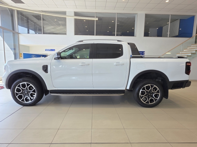 2025 Ford Ranger 2.0D Bi-Turbo Wildtrak Double Cab 4X2 10AT - Image 4