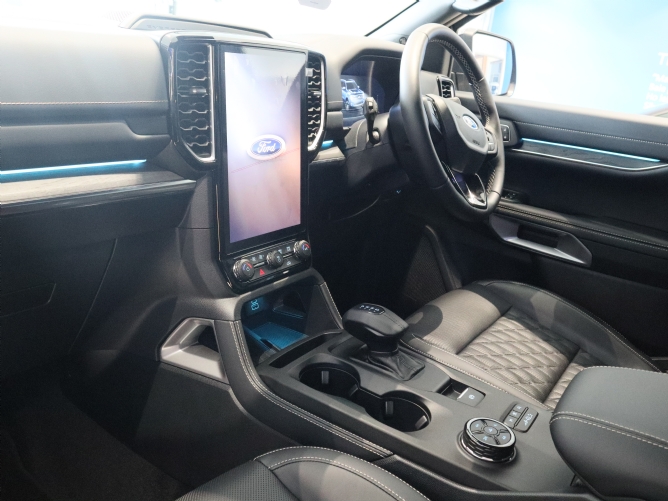 2026 Ford Everest 3.0L V6 PLATINUM 4WD 10AT - Image 7