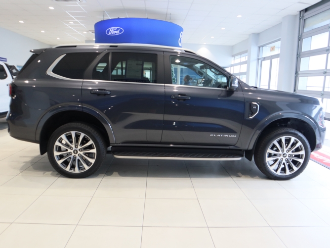 2026 Ford Everest 3.0L V6 PLATINUM 4WD 10AT - Image 2