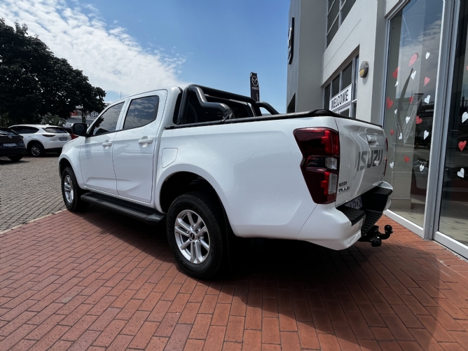 2026 Isuzu D-Max 1.9 Ddi HR LS Auto Double Cab - Image 6
