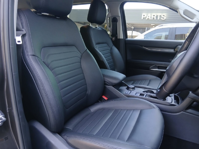 2025 Ford Everest 2.0L BIT SPORT 4X4 10AT - Image 7