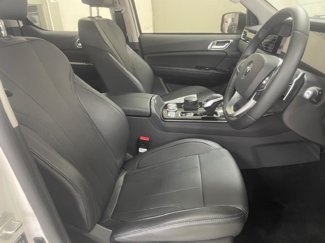 2025 Foton Tunland G7 2.0T Double Cab 4x2 TLX Auto - Image 6