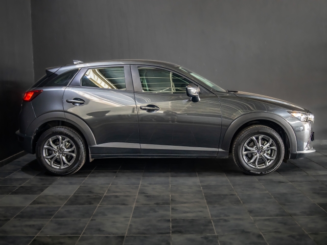 2026 Mazda CX-3 2.0 Dynamic Auto - Image 2