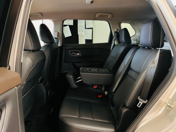 2026 Nissan X-Trail 2.5 Acenta Plus CVT 7s 4WD - Image 6