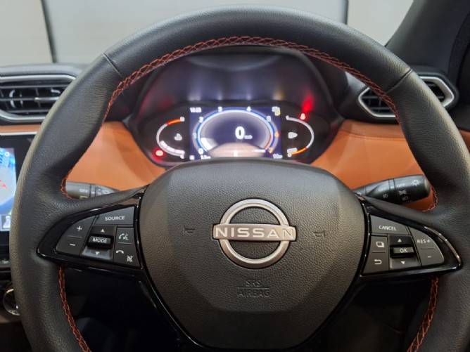 2024 Nissan Magnite 1.0T Acenta Plus CVT - Image 6