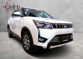 2024 Mahindra XUV300 W8 Petrol