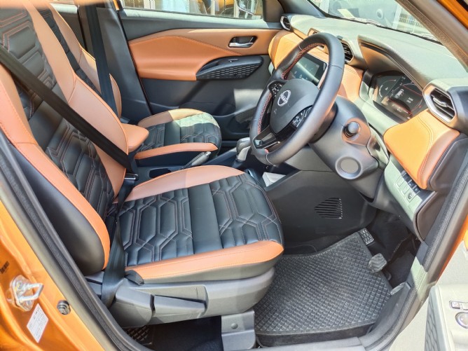 2025 Nissan Magnite 1.0T Acenta Plus CVT - Image 7