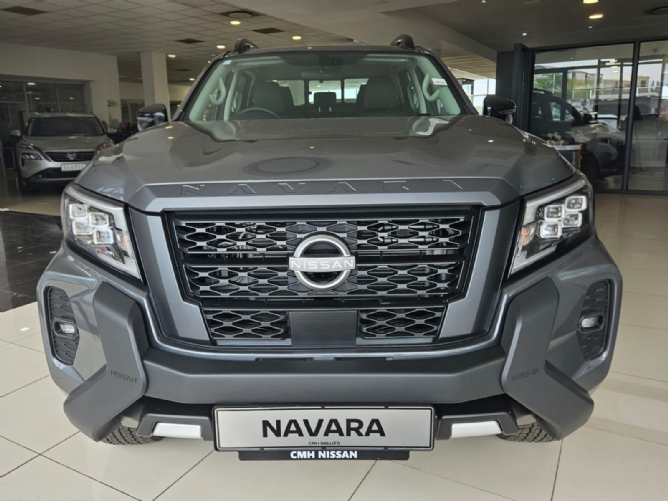 2026 Nissan Navara 2.5DDTI Double Cab Stealth 4x4 Auto - Image 4